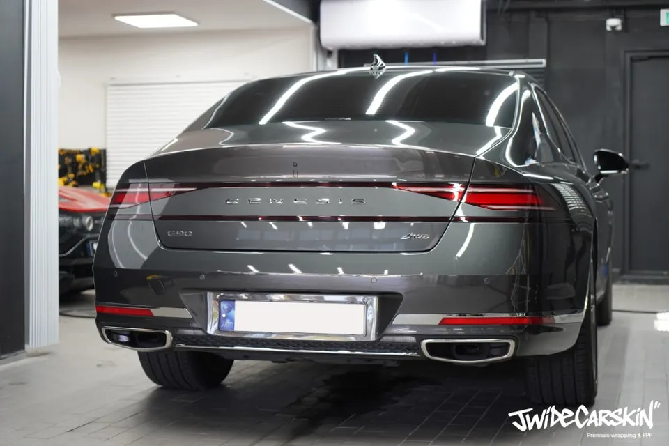 Genesis G90のPPF施工事例 施工写真 3