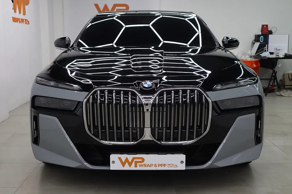 BMW 7 Series vinyl wrap - BMW 7 Series Vinyl Wrap Review: Brooklyn Grey Two-Tone & Black PP photo 4