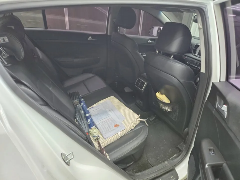 Kia Sportageのガラスコーティング事例|費用目安・仕上がり 施工写真 1-3
