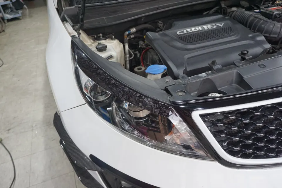 Kia Sportage Rのカーラッピング事例|フォージドカーボン風 施工写真 1-3