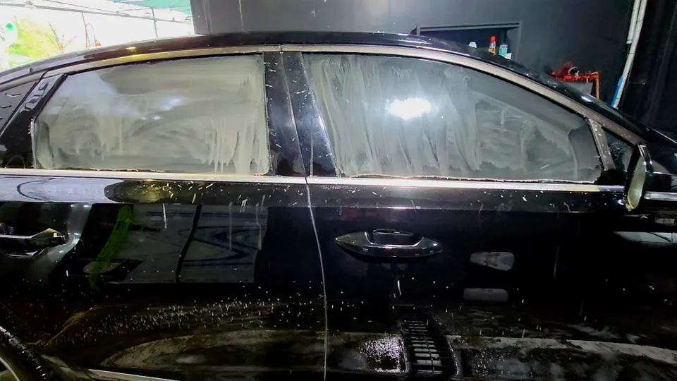 Kia K8のガラスコーティング事例|韓国での施工例 施工写真 1-3