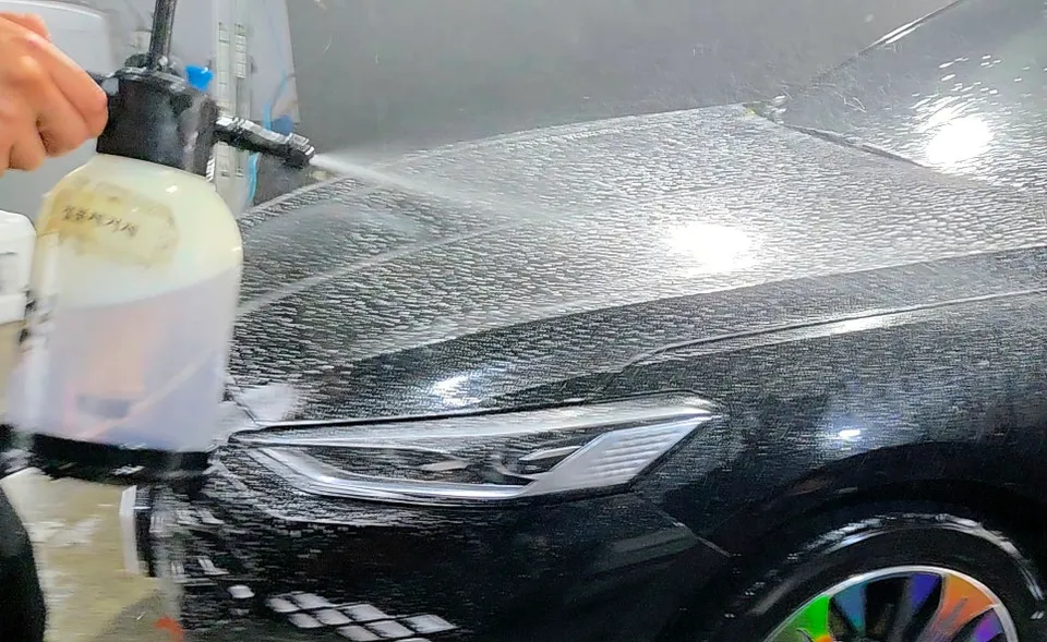 Kia K8のガラスコーティング事例|韓国での施工例 施工写真 2-3