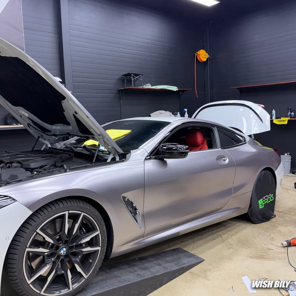 BMW 8 Seriesのカーラッピング事例｜無光カーボン調 施工写真 3-3