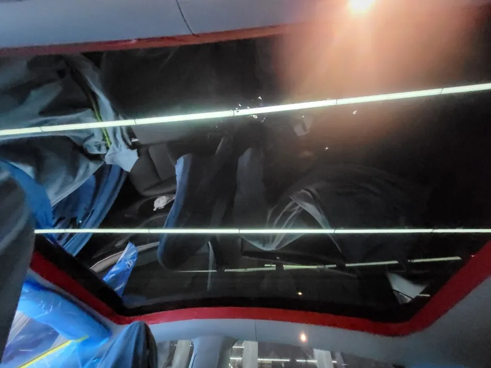 Tesla Model Yのカーフィルム施工事例|費用目安・仕上がり 施工写真 3-3