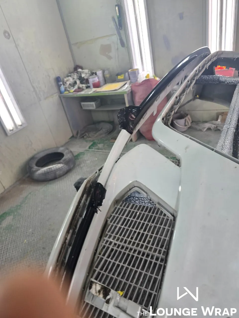 Audi A6 vinyl wrap - Audi A6 Vinyl Wrap Review: Chrome Delete Cost & Results photo 4