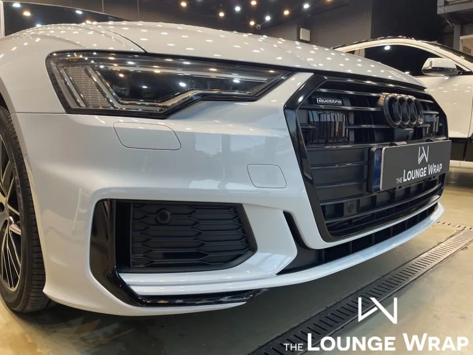 Audi A6のカーラッピング事例 施工写真 1-2