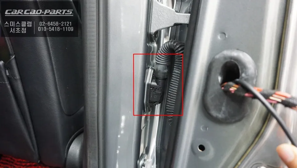 Mercedes-Benz GLK220 ambient lighting - Mercedes-Benz GLK220 Ambient Lighting Upgrade Review photo 6