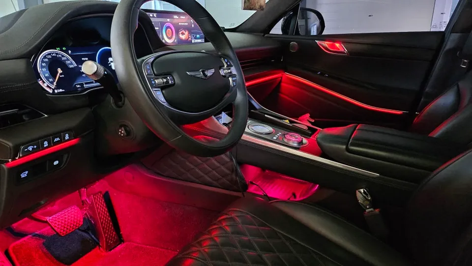Genesis GV80 ambient lighting - Genesis GV80 Ambient Lighting Review — Brighter Interior photo 4
