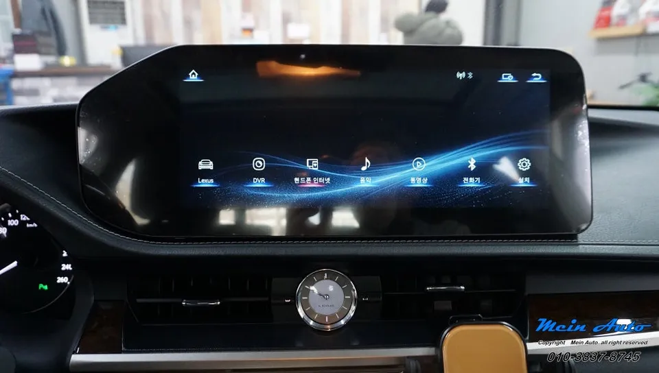 Lexus ESのAndroid Auto・CarPlay取付事例 施工写真 4-1