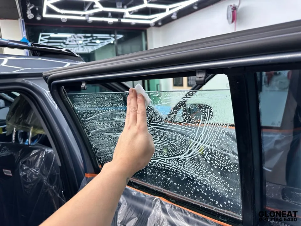 Hyundai Santa Fe MX5 window tinting - Hyundai Santa Fe MX5 Window Tinting Review - Premium Finish photo 5