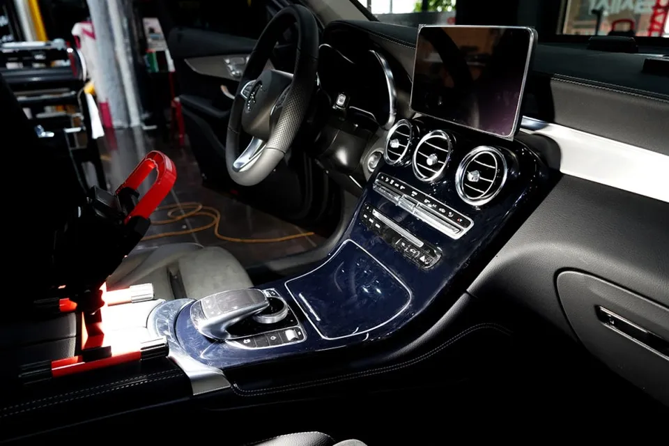 Mercedes-Benz GLCのPPF施工事例|韓国実例 施工写真 3-1