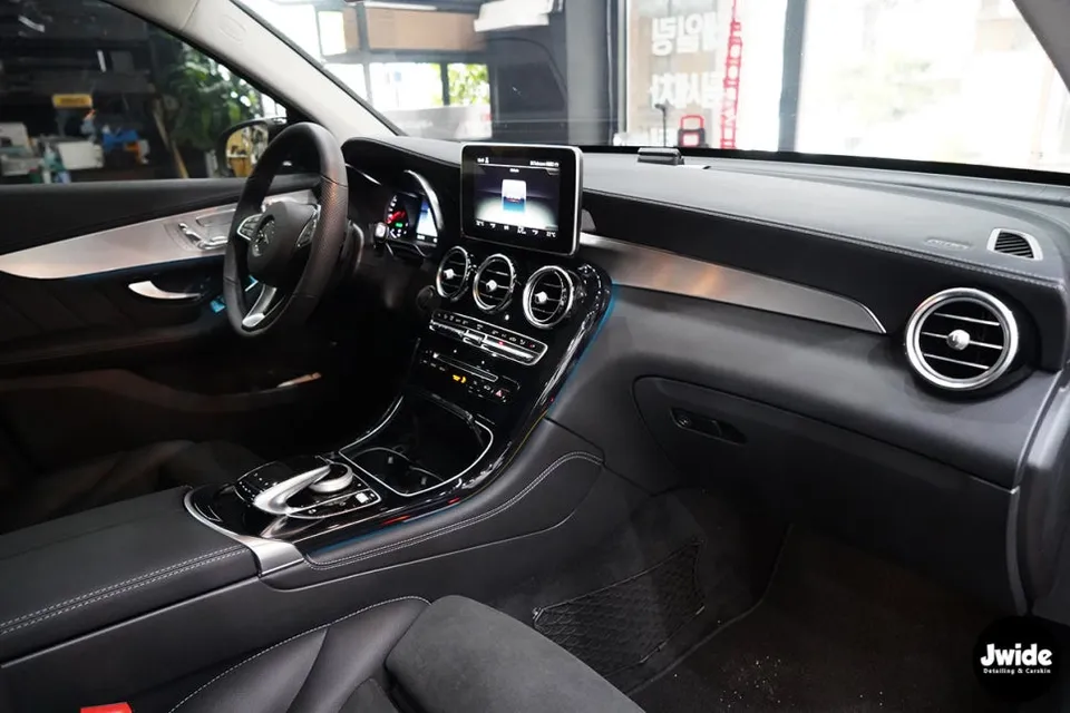 Mercedes-Benz GLCのPPF施工事例|韓国実例 施工写真 1-2
