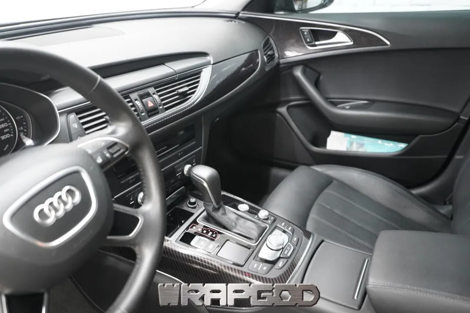 Audi A6のカーラッピング事例｜費用目安・仕上がり 施工写真 1-2