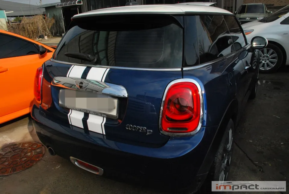 MINI MINI Cooperのカーラッピング事例｜費用目安・仕上がり 施工写真 2-3