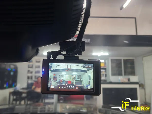 Mercedes-Benz S-Class W222 dash cam - Mercedes-Benz S-Class W222 Dash Cam Installation Review photo 4