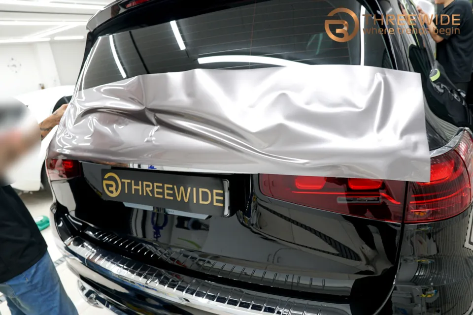 Mercedes-Benz GLS Maybachのカーラッピング事例 施工写真 1-3