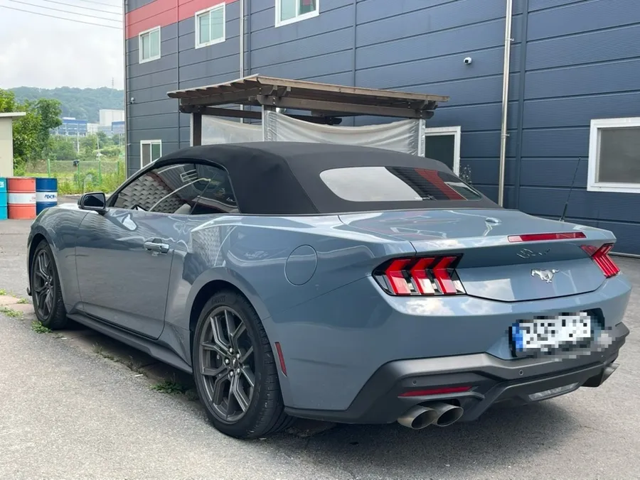 Ford Mustang 7th Genのホイールリペア・塗装事例 施工写真 4