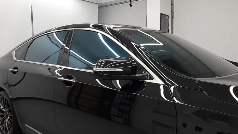 Mercedes-Benz S-Classのカーフィルム施工事例|費用目安・仕上がり 施工写真 1-3