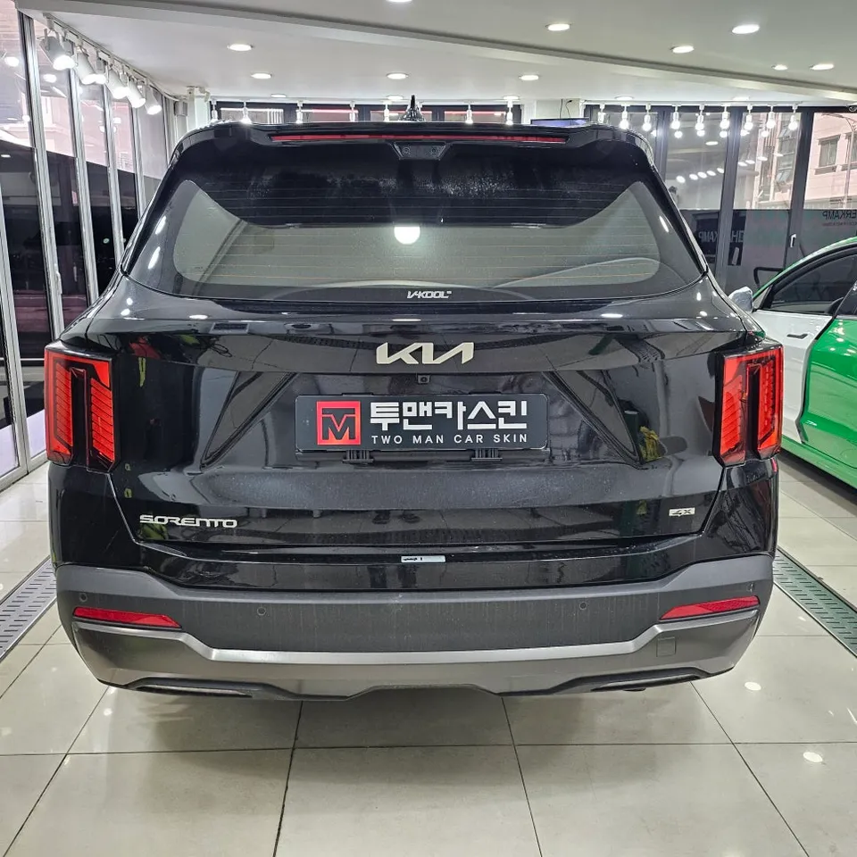Kia Sorento MQ4のカーラッピング事例｜費用目安・仕上がり 施工写真 3-1