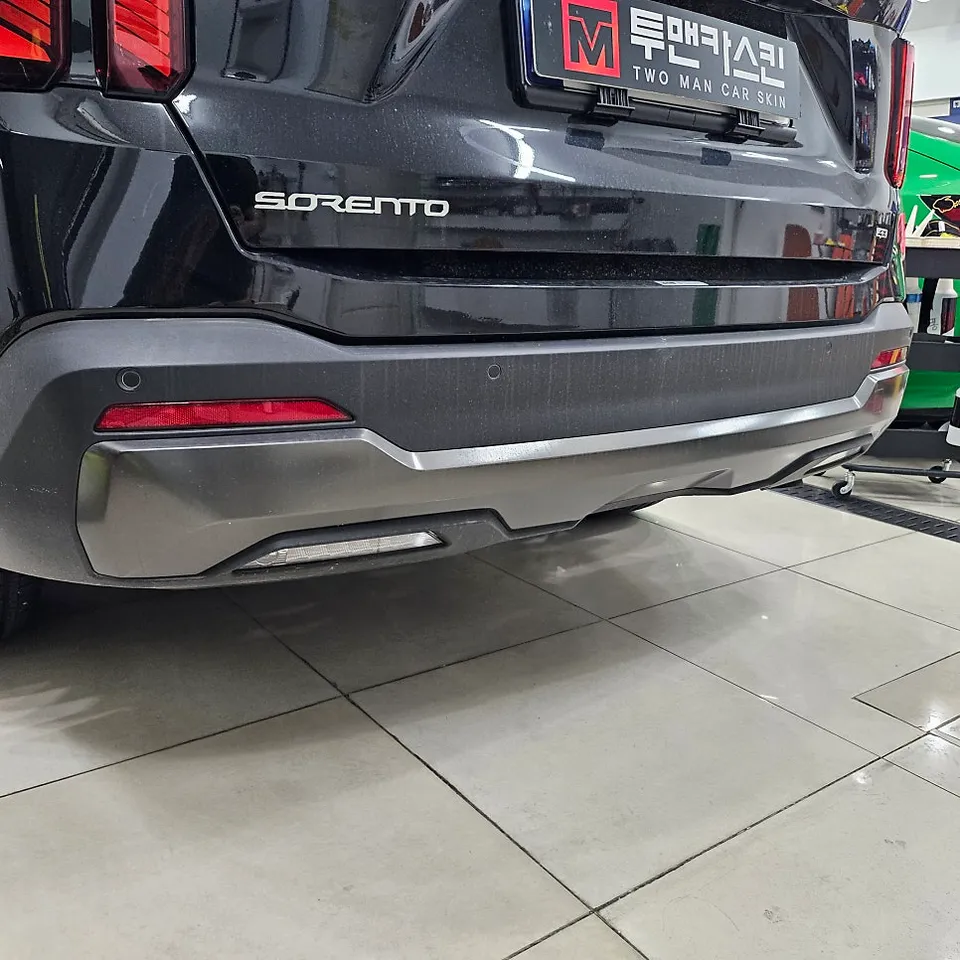 Kia Sorento MQ4のカーラッピング事例｜費用目安・仕上がり 施工写真 2-3