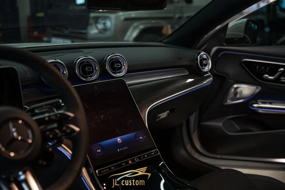 Mercedes-Benz GLE interior customization - Mercedes-Benz GLE Interior Customization Review — Carbon Trim Upg photo 3