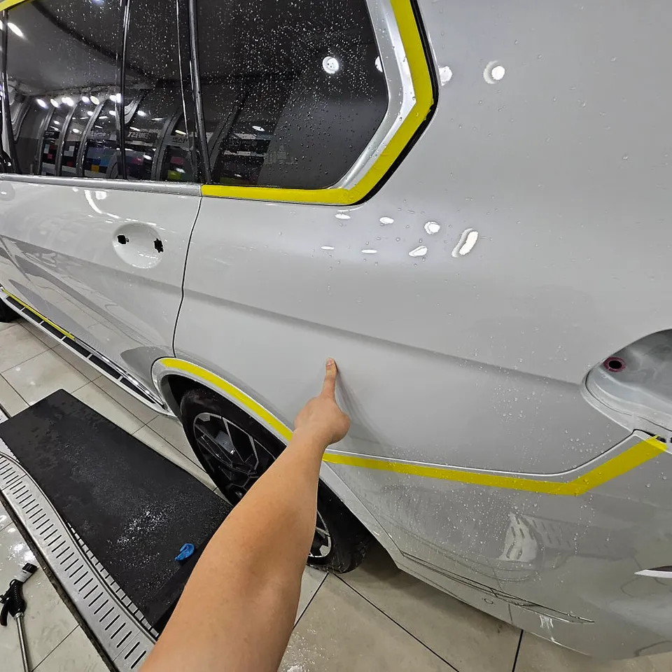 BMW X7 PPF施工事例|費用目安と仕上がり 施工写真 1-3