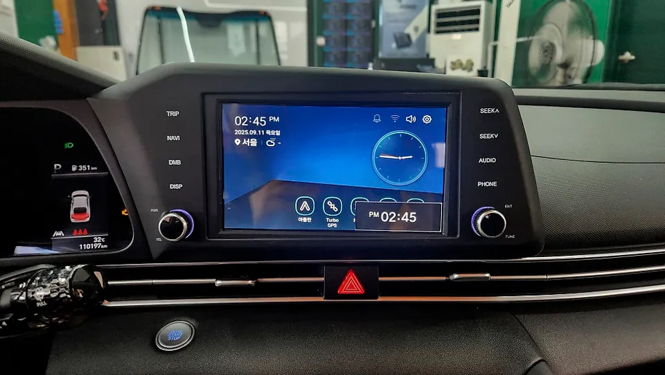 Hyundai Elantra CN7のAndroid Auto・CarPlay取付事例 写真