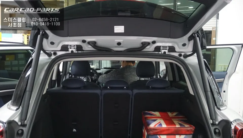 MINI Countryman oem options - MINI Countryman Power Tailgate Upgrade Review photo 3