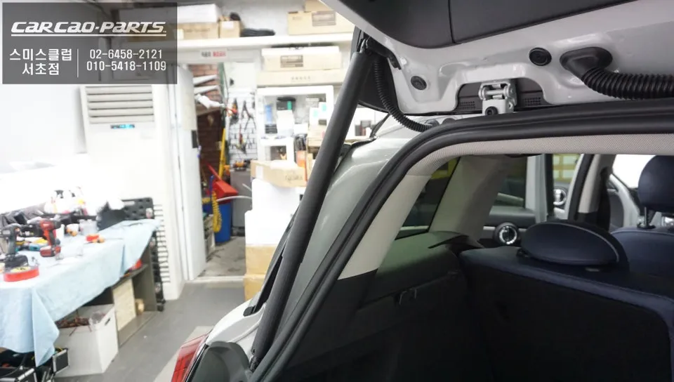 MINI Countryman oem options - MINI Countryman Power Tailgate Upgrade Review photo 4