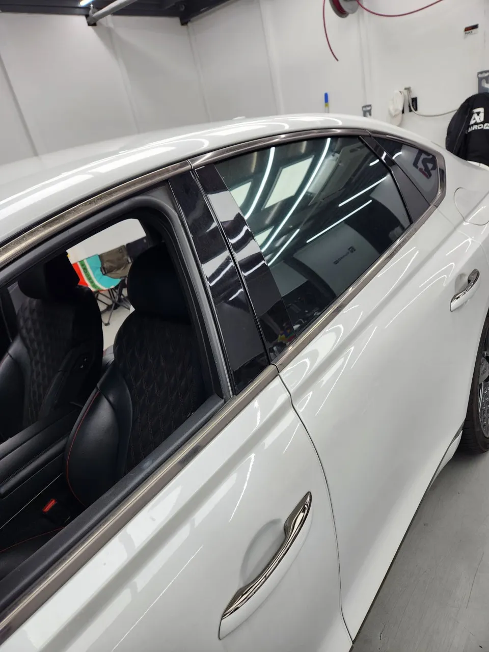 Genesis G80 PPF施工事例|費用目安と仕上がり 施工写真 2-2