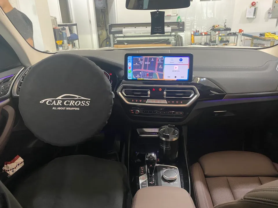 BMW X3のカーラッピング事例|費用目安・仕上がり 施工写真 1-2