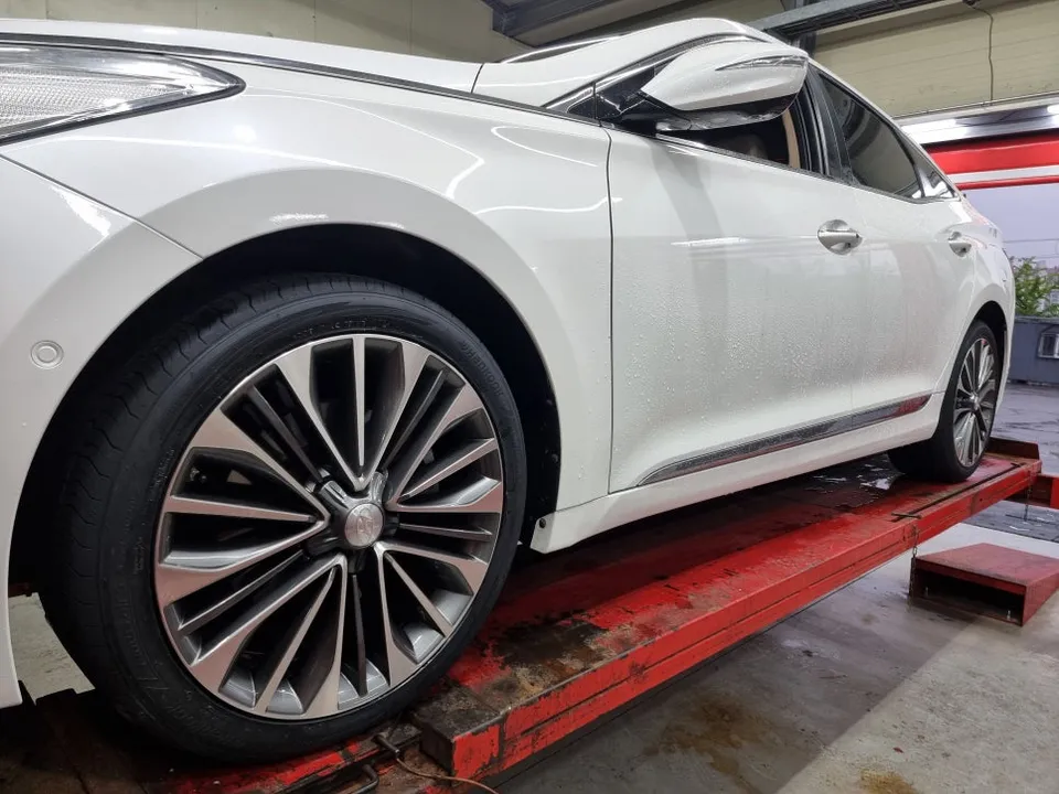 Hyundai Azera Wheel Repair & Painting Review photo 2