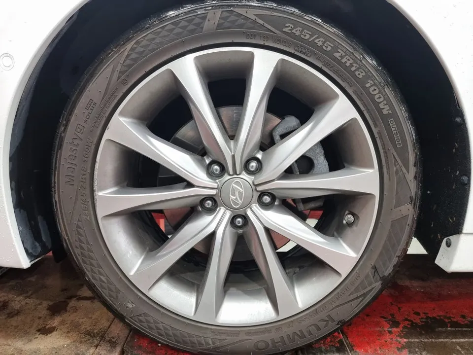 Hyundai Azera wheel repair - Hyundai Azera Wheel Repair & Painting Review photo 4