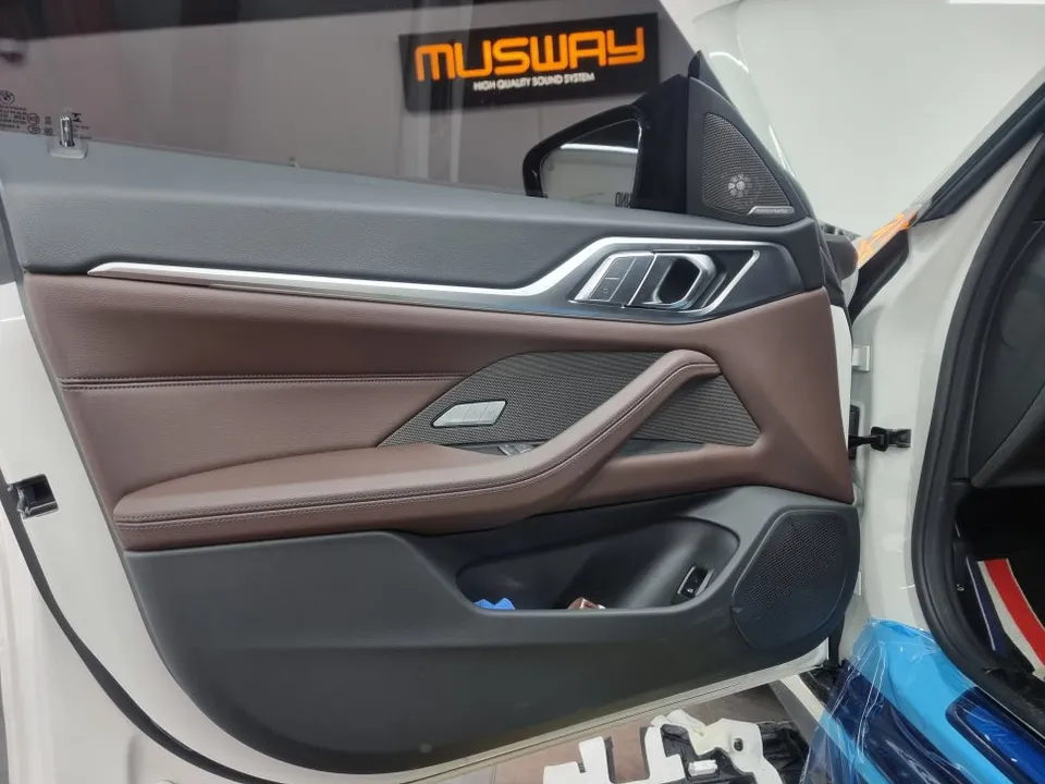 BMW i4 car audio - BMW i4 Car Audio Upgrade Review: Sound Transformation photo 3