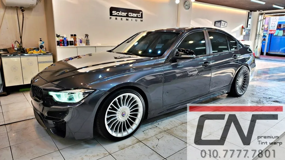 BMW 3 Series F30のガラスコーティング事例|費用目安・仕上がり 施工写真 3-3
