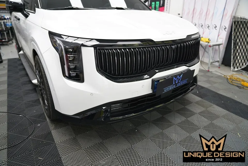Kia Carnival PPF施工事例|クローム除去と再施工 施工写真 3-1