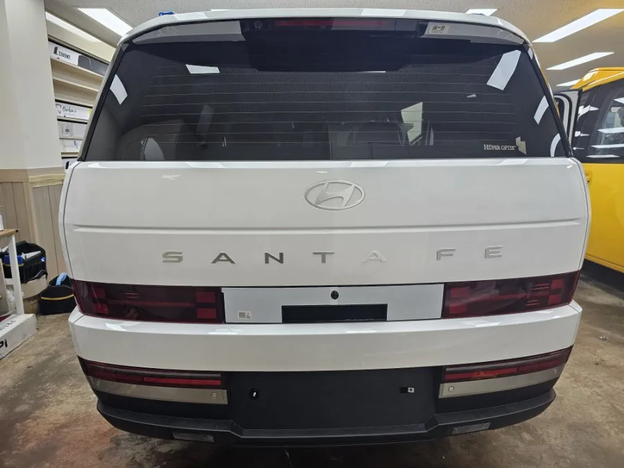 Hyundai Santa Fe MX5のカーフィルム施工事例|費用目安・仕上がり 写真