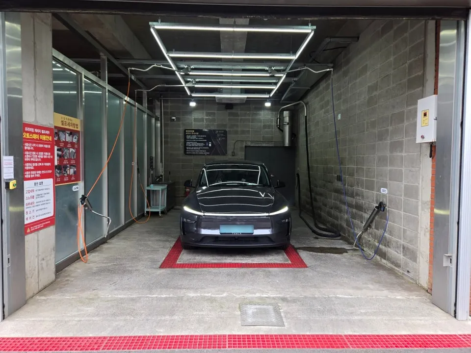 Tesla Model Y PPF施工事例｜費用目安と仕上がり 施工写真 1-3
