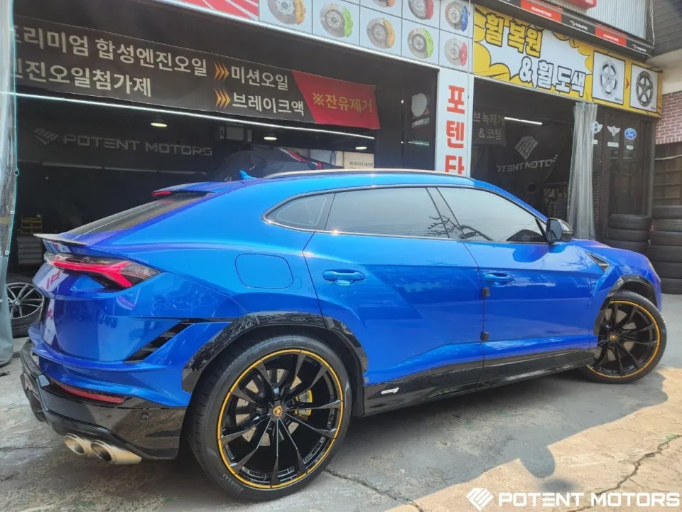 Lamborghiniのホイールリペア・塗装事例 施工写真 4-2