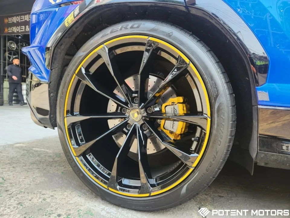 Lamborghiniのホイールリペア・塗装事例 施工写真 1-3