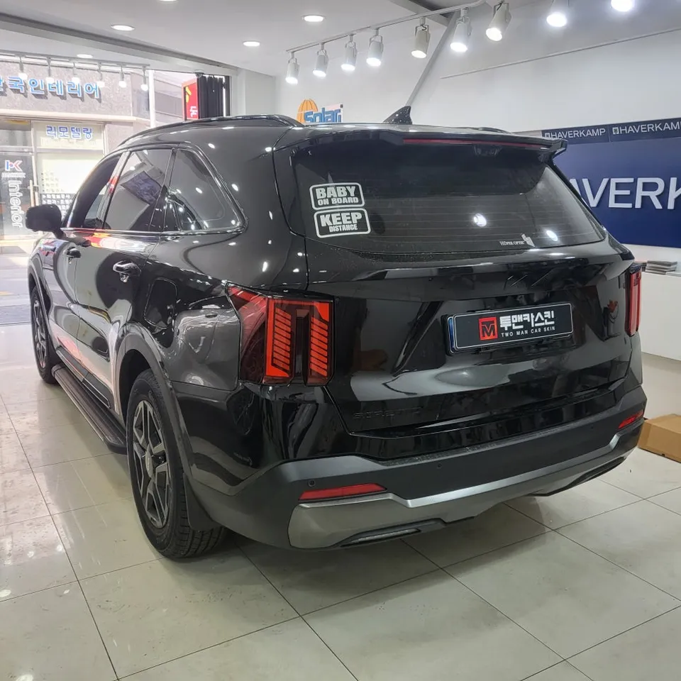 Kia Sorento MQ4のカーラッピング事例:費用目安と仕上がり 施工写真 2-2