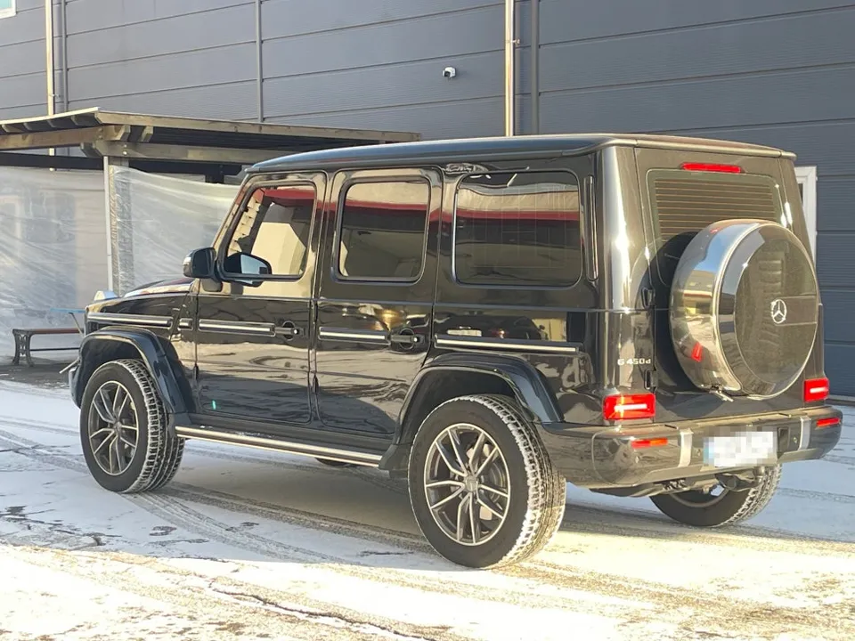 Mercedes-Benz G450D wheel caliper paint - Mercedes-Benz G450D Wheel Paint Review — Glossy Black + Red Calip photo 4