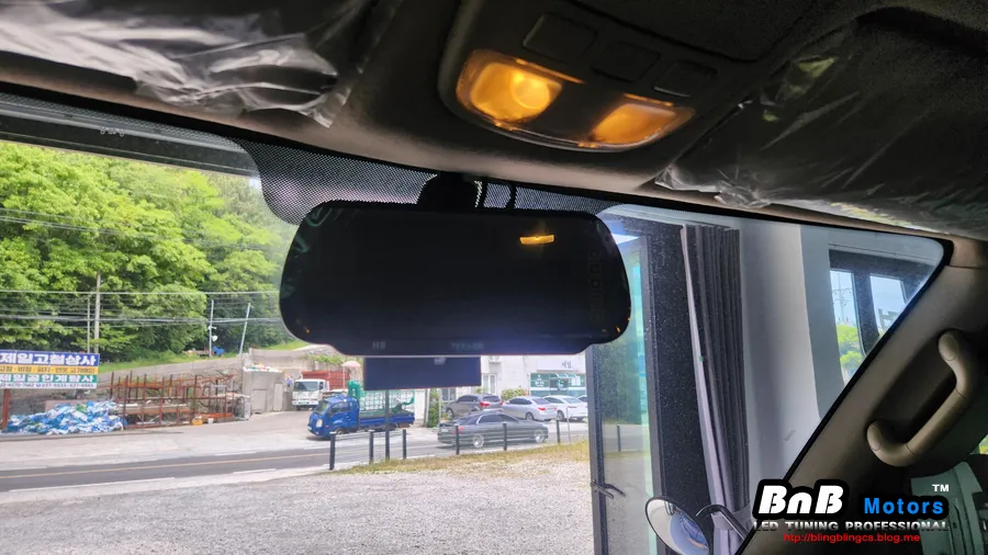 Hyundai Porter 2 oem options - Hyundai Porter 2 Rear Camera Mirror Install Review photo 3