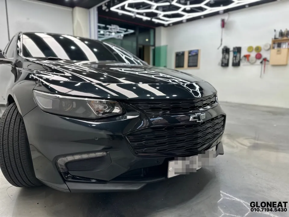 Chevrolet Malibuのカーラッピング事例 施工写真 2-2