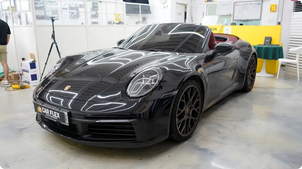 ポルシェ911のPPF施工事例｜韓国での高光沢フィルム施工 施工写真 1-2