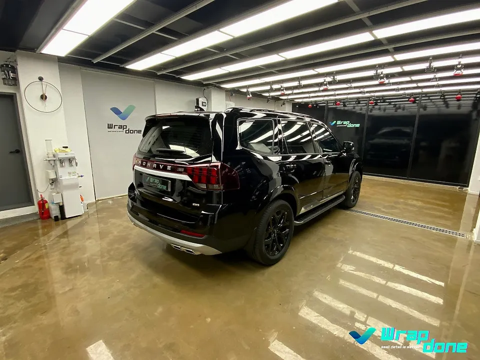Kia Mohaveのカーラッピング事例|費用目安・仕上がり 施工写真 2-1