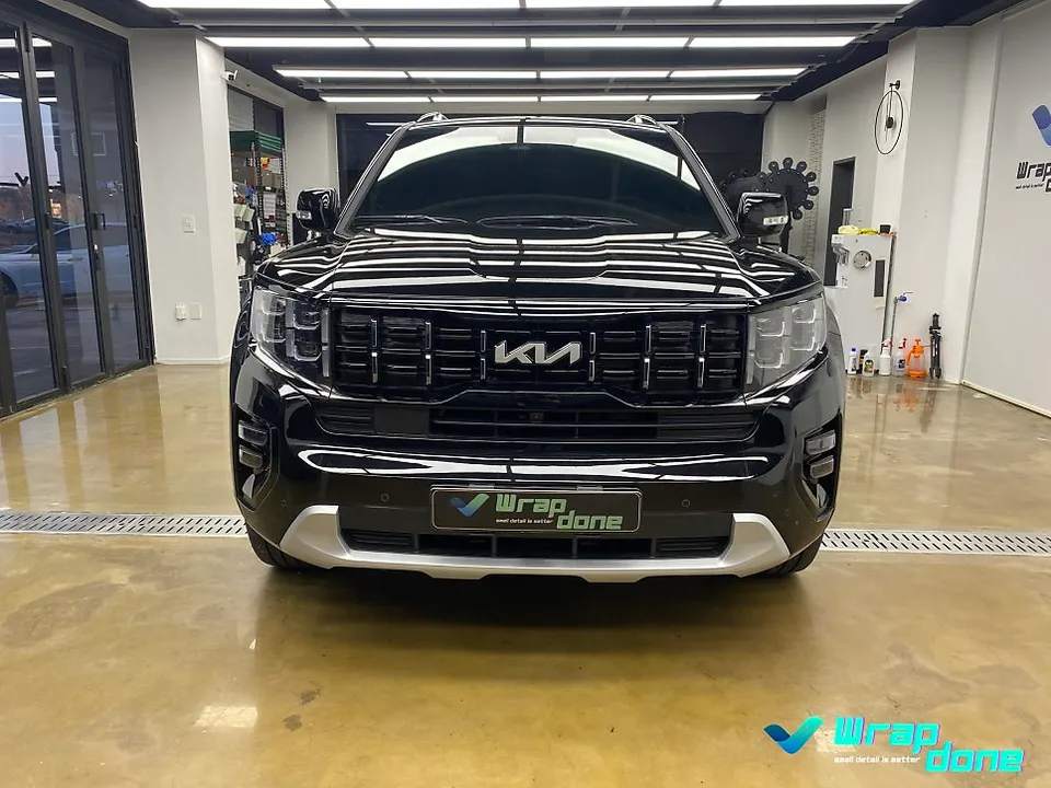 Kia Mohaveのカーラッピング事例|費用目安・仕上がり 施工写真 3-1