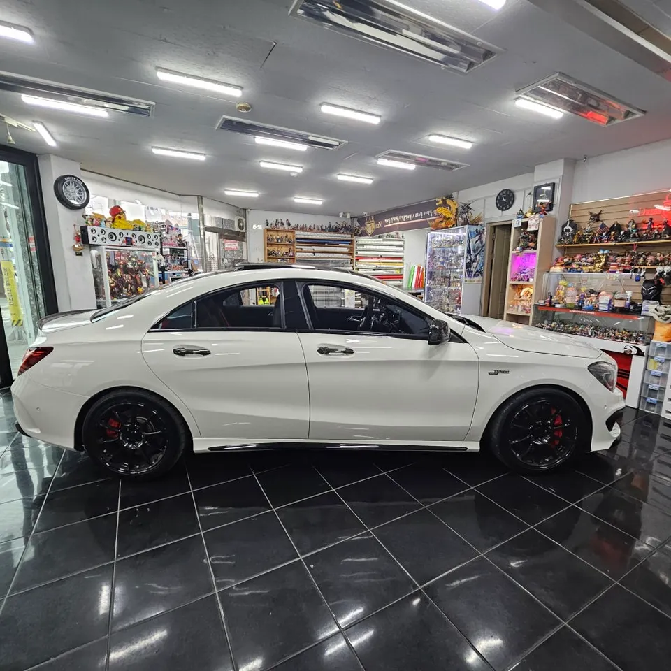 Mercedes-Benz CLAのカーラッピング事例|費用目安・仕上がり 施工写真 2-1