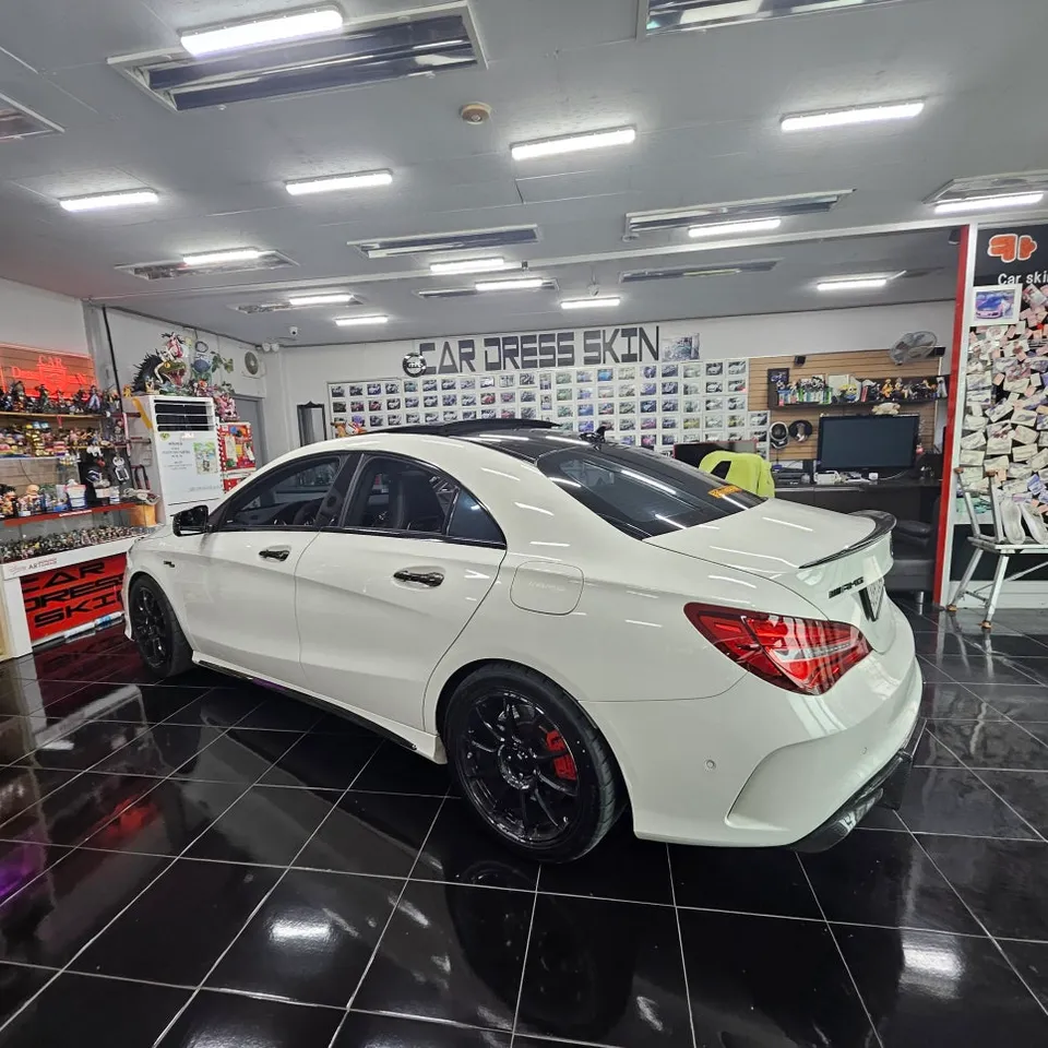 Mercedes-Benz CLAのカーラッピング事例|費用目安・仕上がり 施工写真 3-1