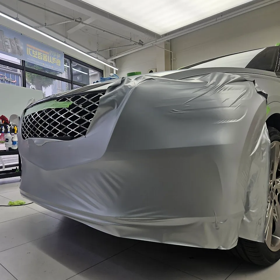 Genesis GV80のカーラッピング事例｜サテンメタリックシルバー 施工写真 2-3